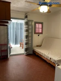Studio cosy à Linguizzetta 32 m² avec terrasse privée - Image 2