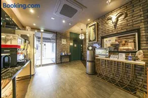 12th Street Stay - Image 4