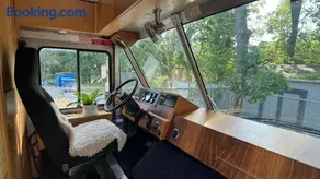 City Hideaway, Off Grid Luxe - Image 5