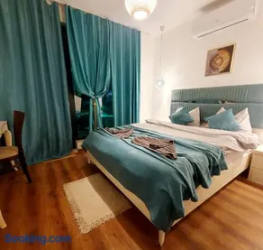 Apartments with sea view - Image 1