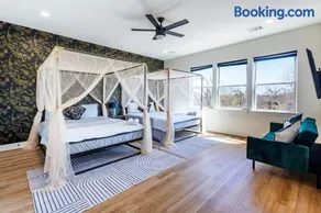 Modern "NASA" Home - Billiard, Ping pong, Rooftop - Image 5
