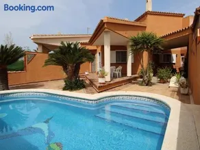 **Casa con piscina, cerca del mar, wifi gratis, aire opcional, mascotas bienvenidas, playa para perros** - ES-184-27 - Image 1