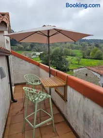 Romántico apartamento con terraza y piscina - Image 3