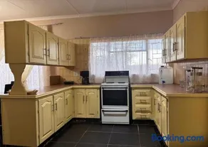 Amatis House - Image 4