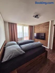 Apartmán v centre mesta Levice,Okružná - Image 1