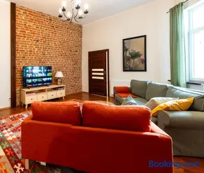 Kamienica z Basztą - Apartamenty na Starówce w Łomży - Image 2