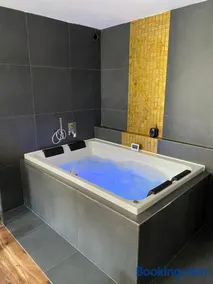 FiftyShades Apartmán s vířivkou - Image 2