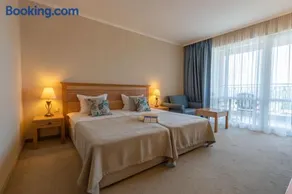 DIT Majestic Beach Resort - Image 4