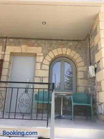 ΤΟ ΠΕΤΡΙΝΟ / THE PETRINO APARTMENTS - Image 2