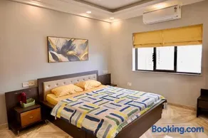 Neelam Homestay - Lemon Room - Image 4