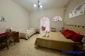 Rua House - Image 1