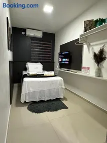 Flat JK 102 - Image 1