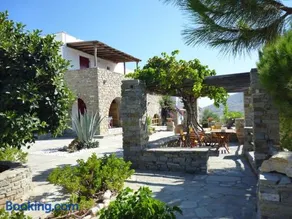 Archipelagos Apartments - Image 4