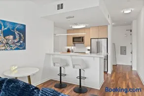 Mid-Wilshire Studio Free Parking, Pool, Gym - Image 4