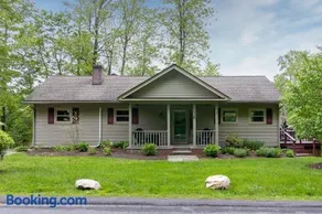 Berkshire Vacation Rentals: Great Barrington Walkable To Lake And Town - Image 4