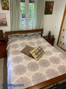 Katharo Traditional Villa - Image 4