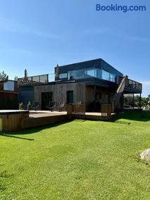Villa Trio - Golf villa, BBQ, sauna and hot tub - Image 1