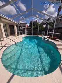 Accessible-Friendly Pool Retreat Extended Stay Welcome - Image 3