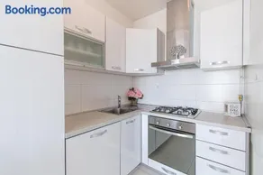 Flexible SelfCheckIns 32 - Zagreb - Garage - Electric vehicle ccharger - Big Loggia - New - Apartments Repinc 32 - Image 2
