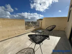 Panoramic Penthouse Stay Front & Back Terraces - Image 2