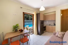 DELPHINUS VILLAS-Villa Nikitas - Image 4