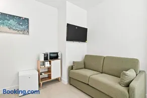 Modernas habitaciones con baño privado - Image 2