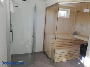 Large apartment with sauna in central Mora - Image 1