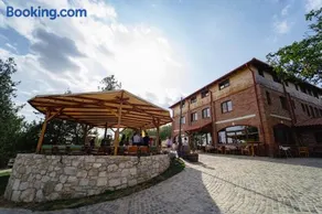 Crama de Piatra Winery Hotel & Conference Hall - Image 1