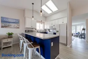 Cozy Home, Close to Ocean and Redwoods - Image 2