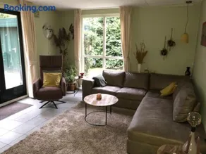De Zingende Wilg, heerlijk huisje met Hottub - Image 2