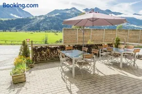 Praga Apartments & Restaurant Zell am See-Kaprun - Image 3