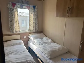Caravan 222 - Image 3