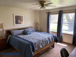 Large Country Home - Image 1