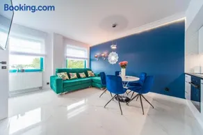 Black & White Apartments - Image 1