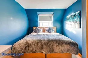 Entire 2 Bed Flat Contractors Families and Relocators - Image 3