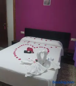 Hostal Grimaldos - Image 1