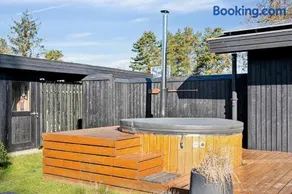 Holiday Home For 2 Families By The Water - Image 4