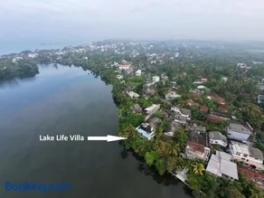 Lake Life Villa - Image 2