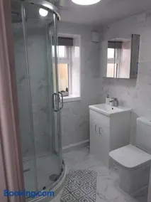 Dream Ensuite Rooms - Image 5