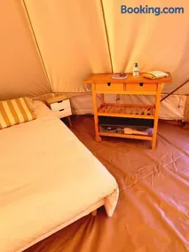 Tente confortable pour 4 personnes - Image 2
