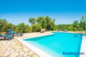Beach Villa Joanna by PosarelliVillas - Image 1