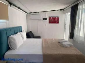 STUDIOS TASOS BI - Image 1