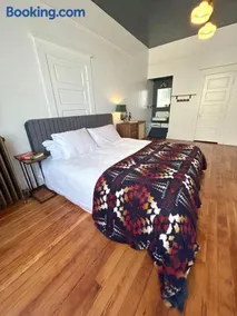 The Columbia Hotel - Image 4