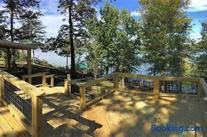 Bay Dreamer Custom Lakefront House, Boathouse and - Image 3