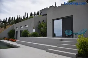 Stylish Villa - Skylodge - Image 1