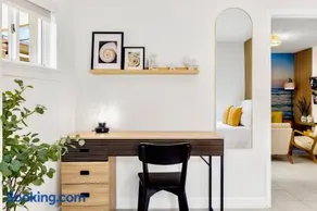 Beachy Living |Sleep 8 Best Location | BBQ & Patio - Image 4