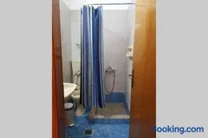 Dora's Place - Image 3