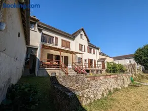 Grande maison de campagne avec jardin et cheminée près d'une plage - Image 1