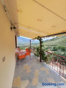 Xhumba Guesthouse - Image 2