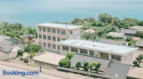 桜島の廃校を使った和室ゲストハウスulalaふるさと - Image 2